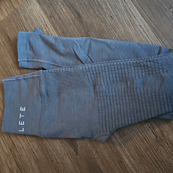 Alphalete Halo Leggings - Picture 5 of 5
